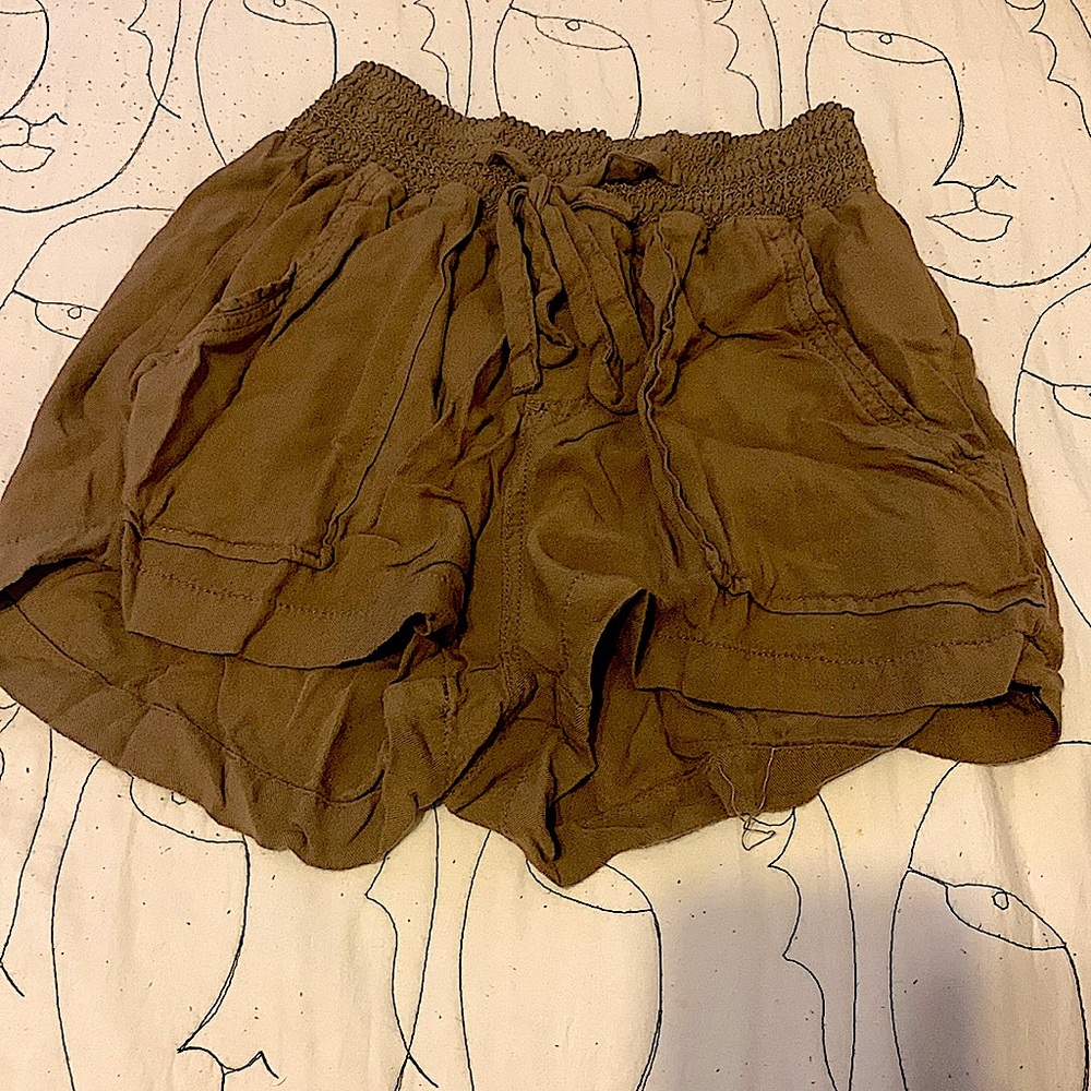 Brown women’s shorts